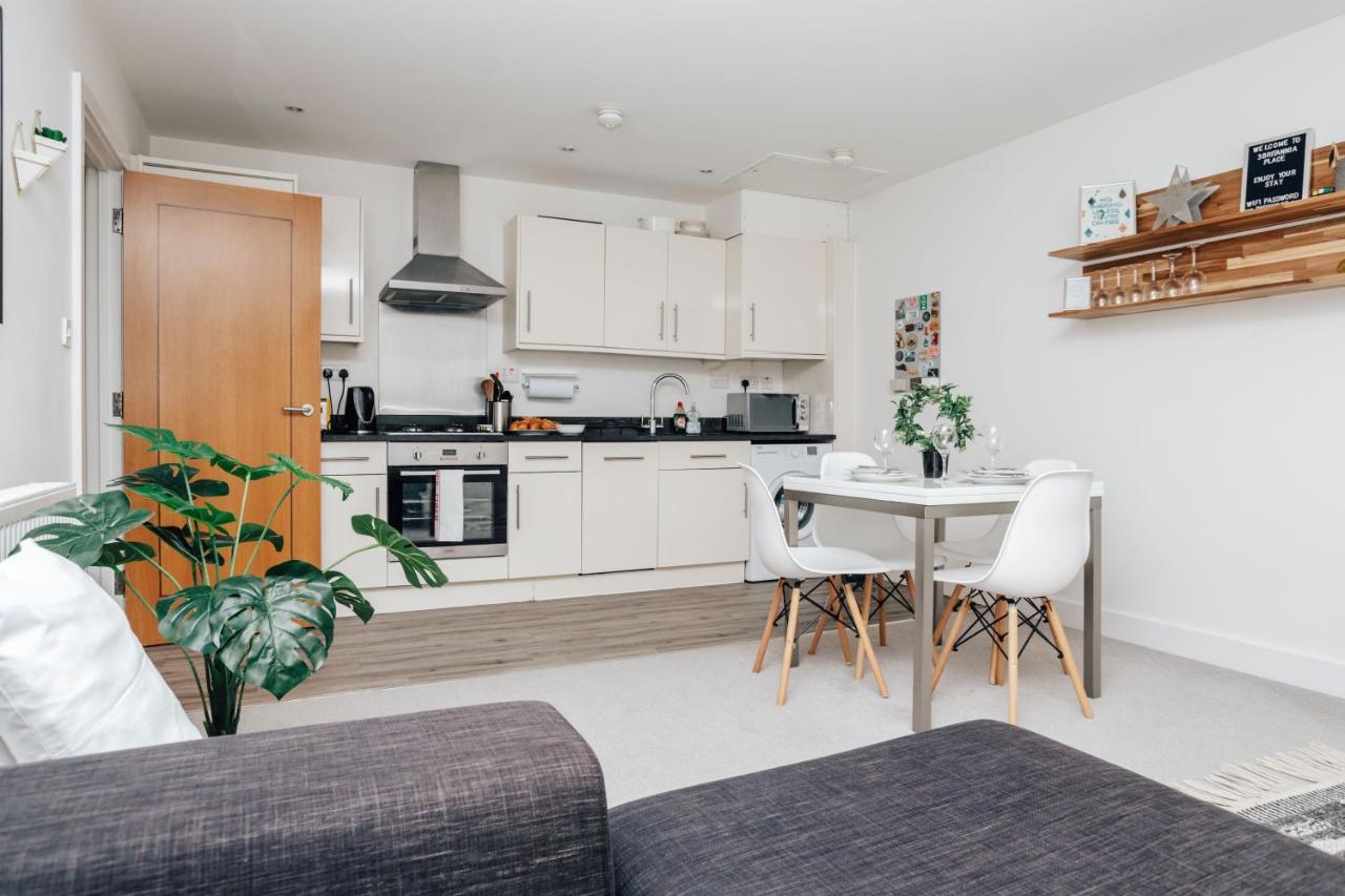 Central Modern Flat For 4-6 & Dedicated Parking Henley-on-Thames Exteriér fotografie