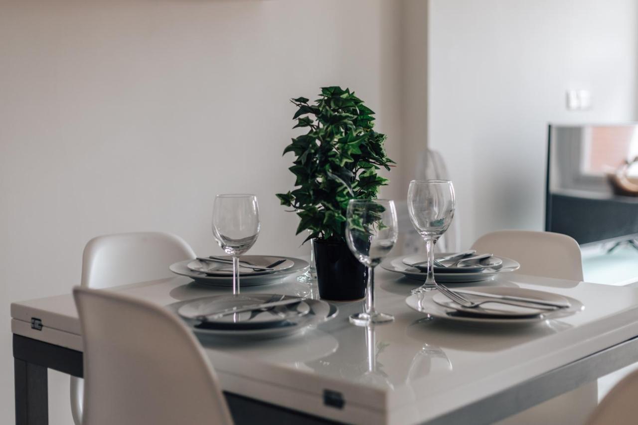 Central Modern Flat For 4-6 & Dedicated Parking Henley-on-Thames Exteriér fotografie