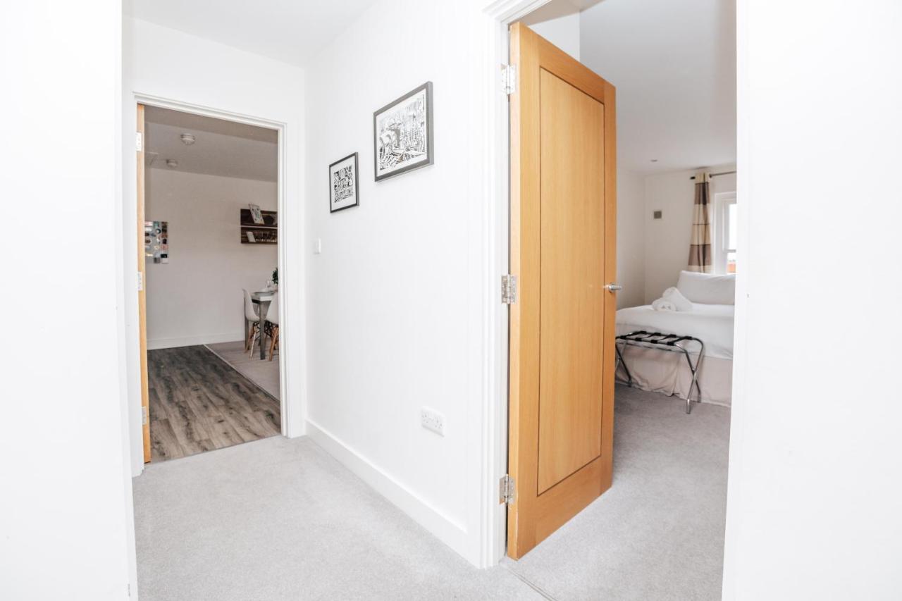 Central Modern Flat For 4-6 & Dedicated Parking Henley-on-Thames Exteriér fotografie