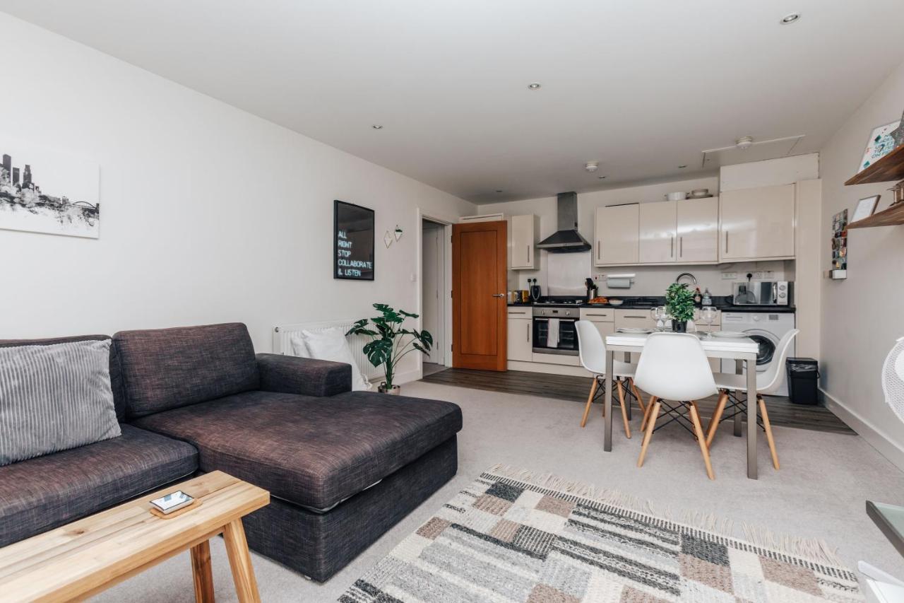 Central Modern Flat For 4-6 & Dedicated Parking Henley-on-Thames Exteriér fotografie