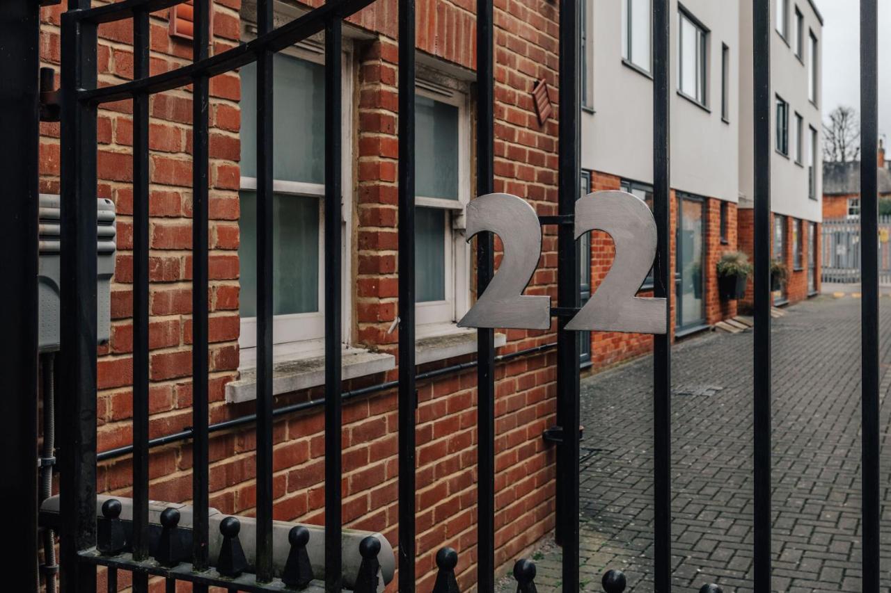 Central Modern Flat For 4-6 & Dedicated Parking Henley-on-Thames Exteriér fotografie